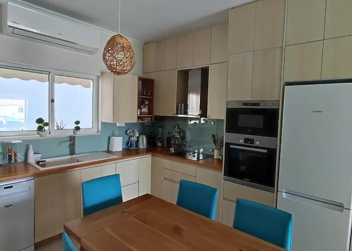 Апартаменты Downtown House With Seaview Near To The Ханья